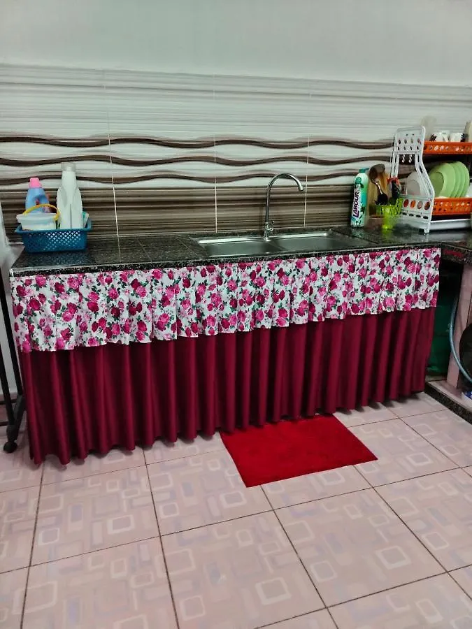 Rizki Homestay Nibung Tebal