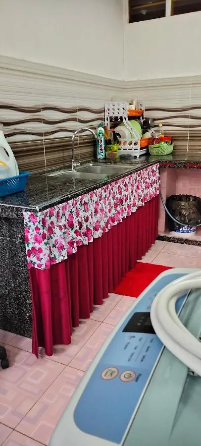 Rizki Homestay Nibung Tebal 0*,